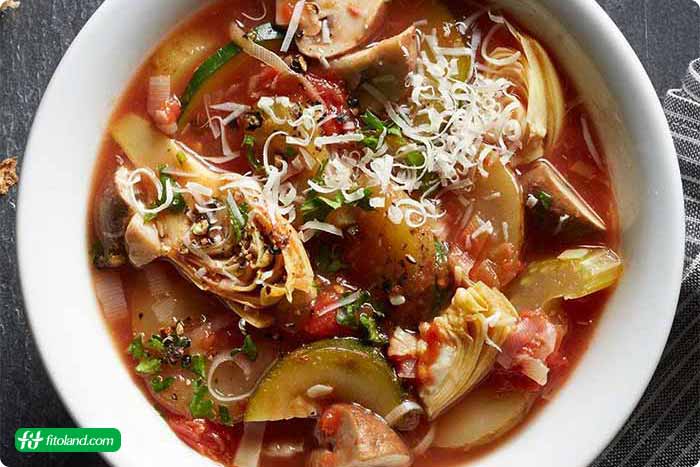 سوپ سبزیجات در برنامه رژیم غذایی برای لاغری شکم و پهلو 